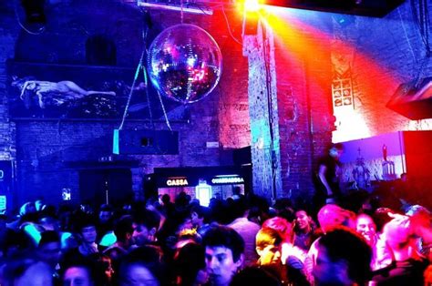 gay cruising bologna|I migliori locali e discoteche gay a Bologna